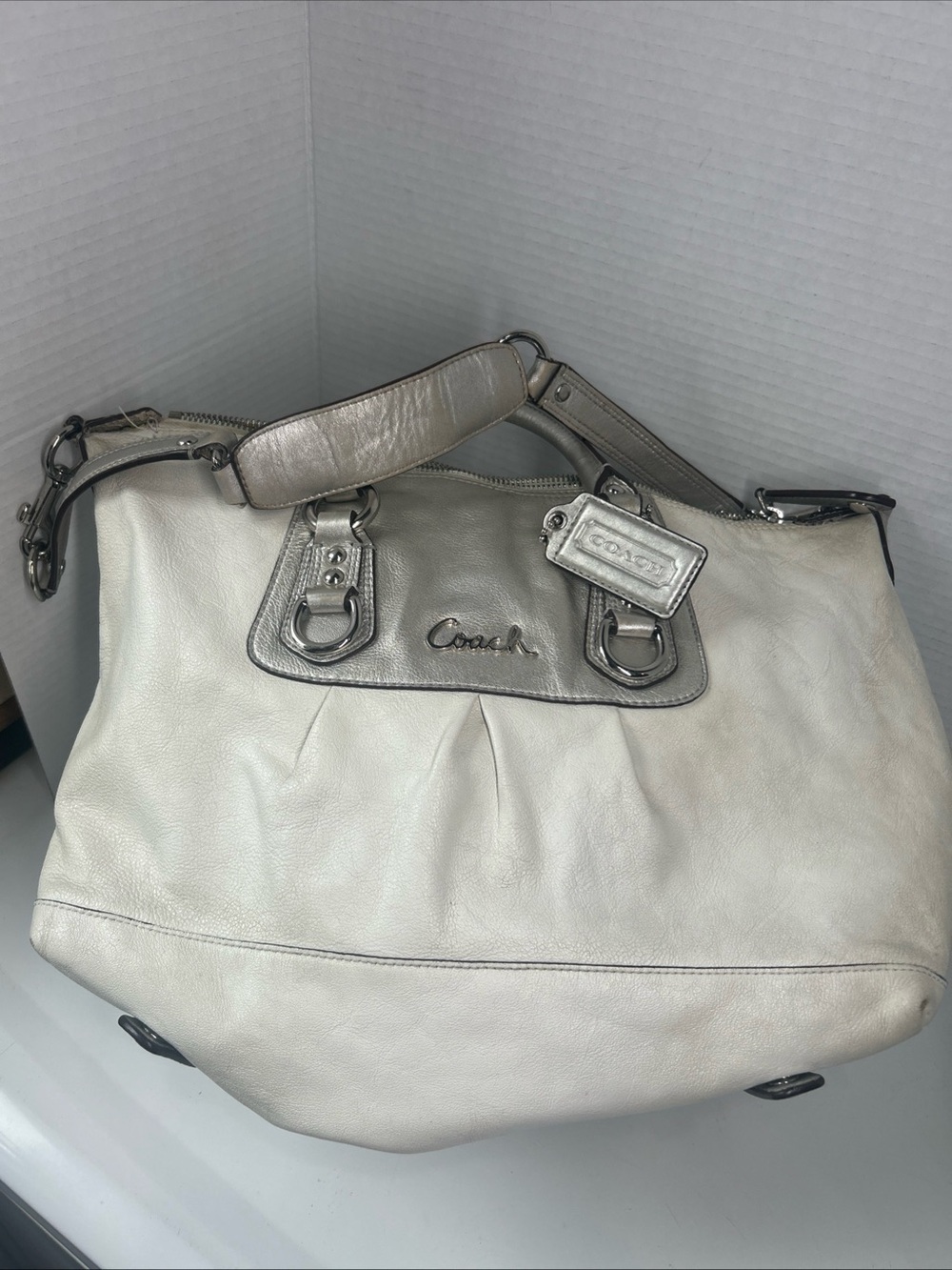 COACH Convertible Shoulder Satchel Hobo Bag Silver And Ivory F15445 Y2K Luxe Bag - Picture 2 of 16
